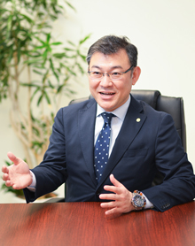 高山 勇